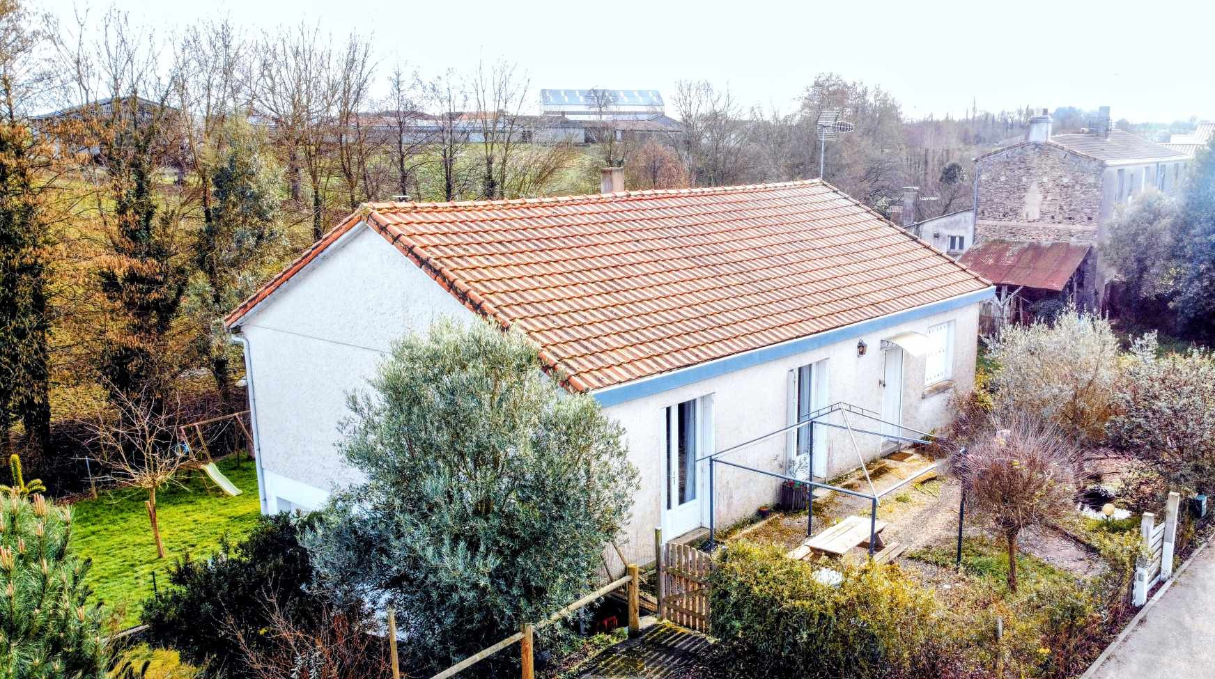 Vente Maison 140m² 6 Pièces à Chauché (85140) - Ma Compagnie Immobilière