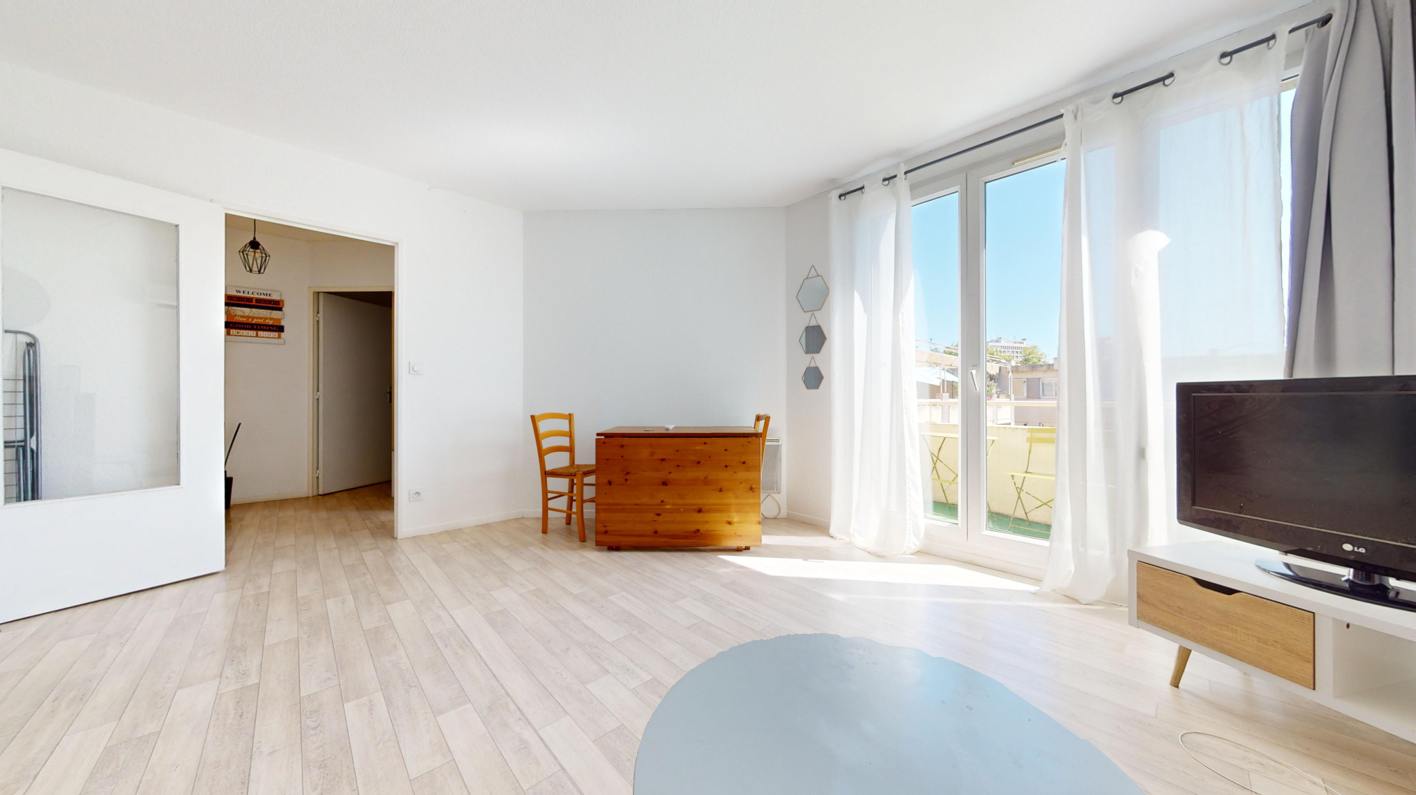 Appartement avec balcon et garage proche Intra-Muros