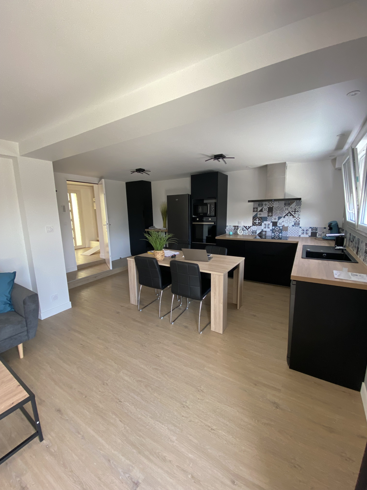 CHOLET APPT MEUBLÉ 61m2  2 CHAMBRES + TERRASSE