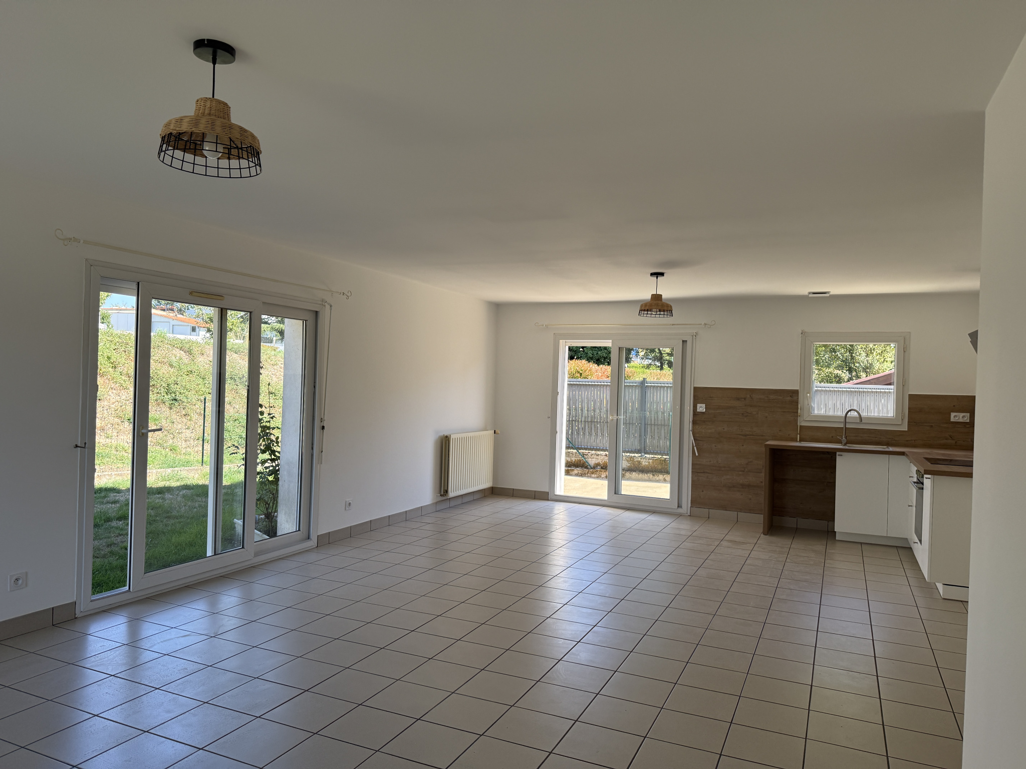 PLAIN-PIED 3 chambres, terrasse et garage Saint-Laurent-su