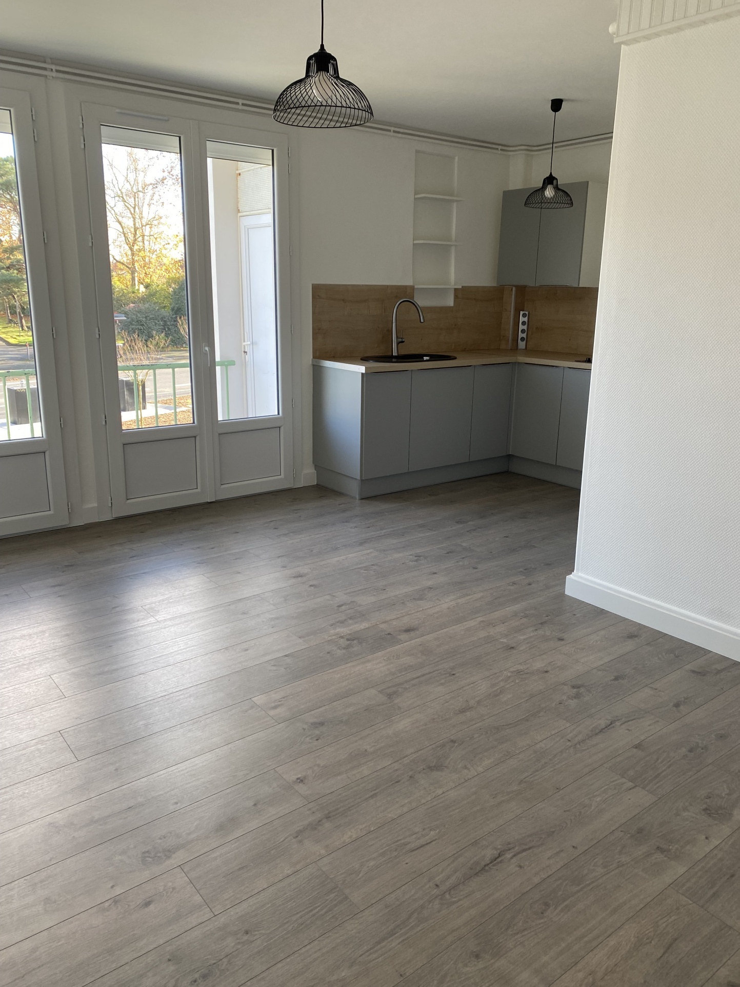APPARTEMENT T3   50,30 m2   2 CHAMBRES   BALCON & CAVE   CHO