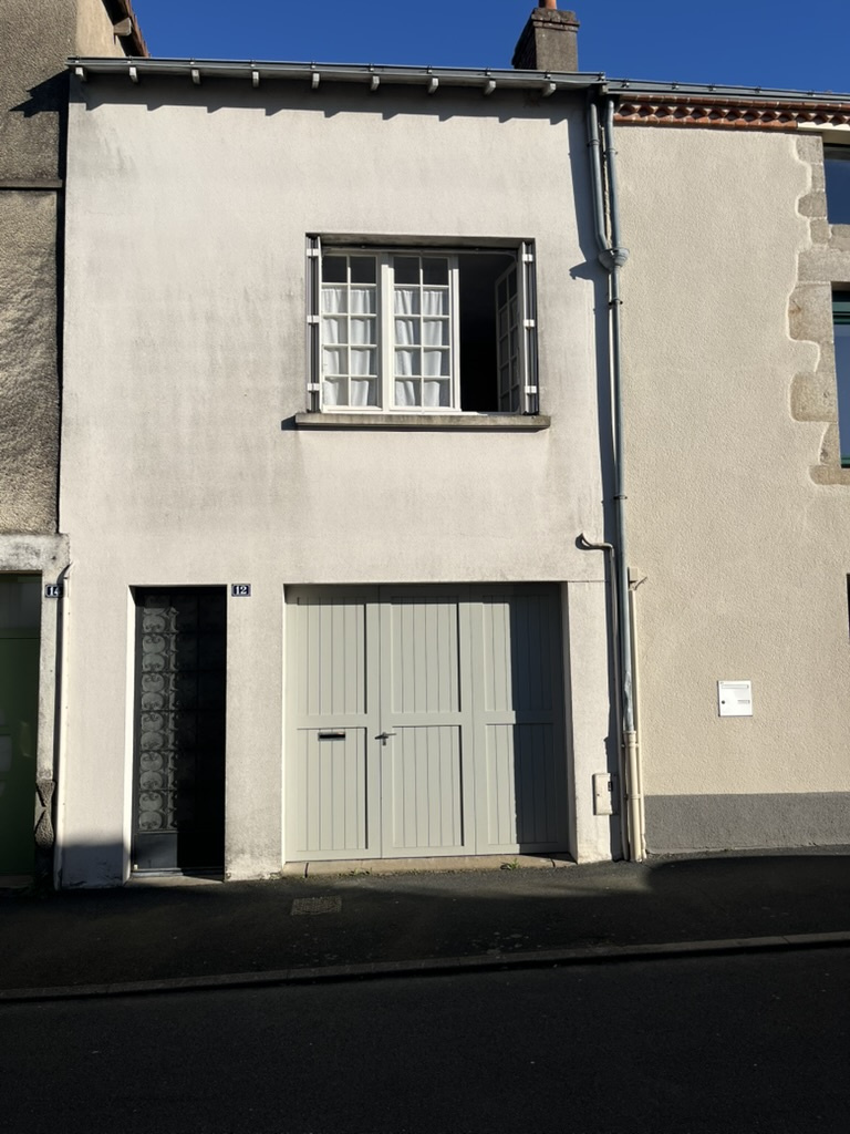 Maison de ville   Centre de Mauléon