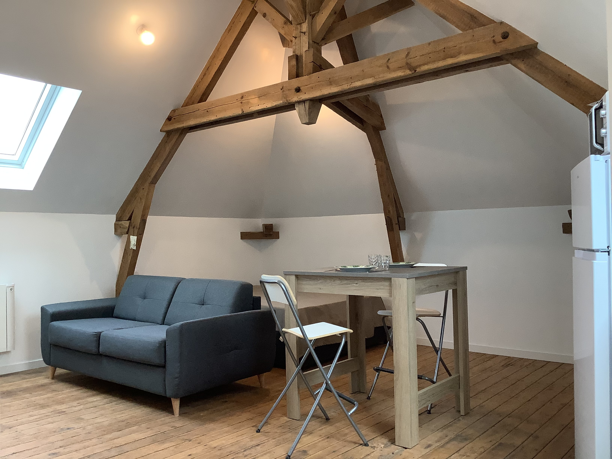 Studio rénové à Nueil les Aubiers