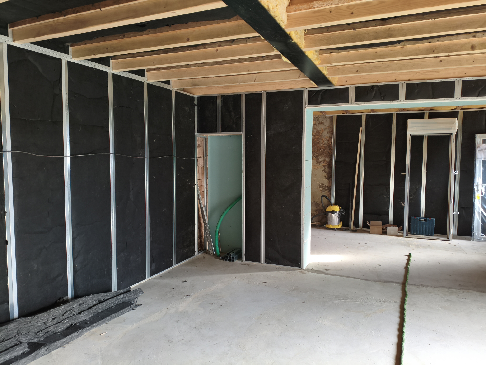 Maison en pierre à rénover.