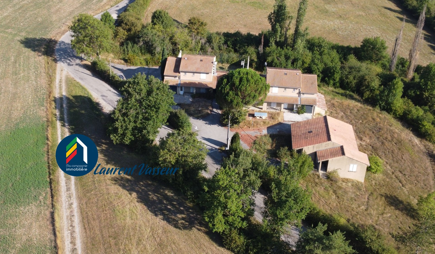 ENSEMBLE IMMOBILIER À FORT POTENTIEL 493 M2 TERRAIN DE 9