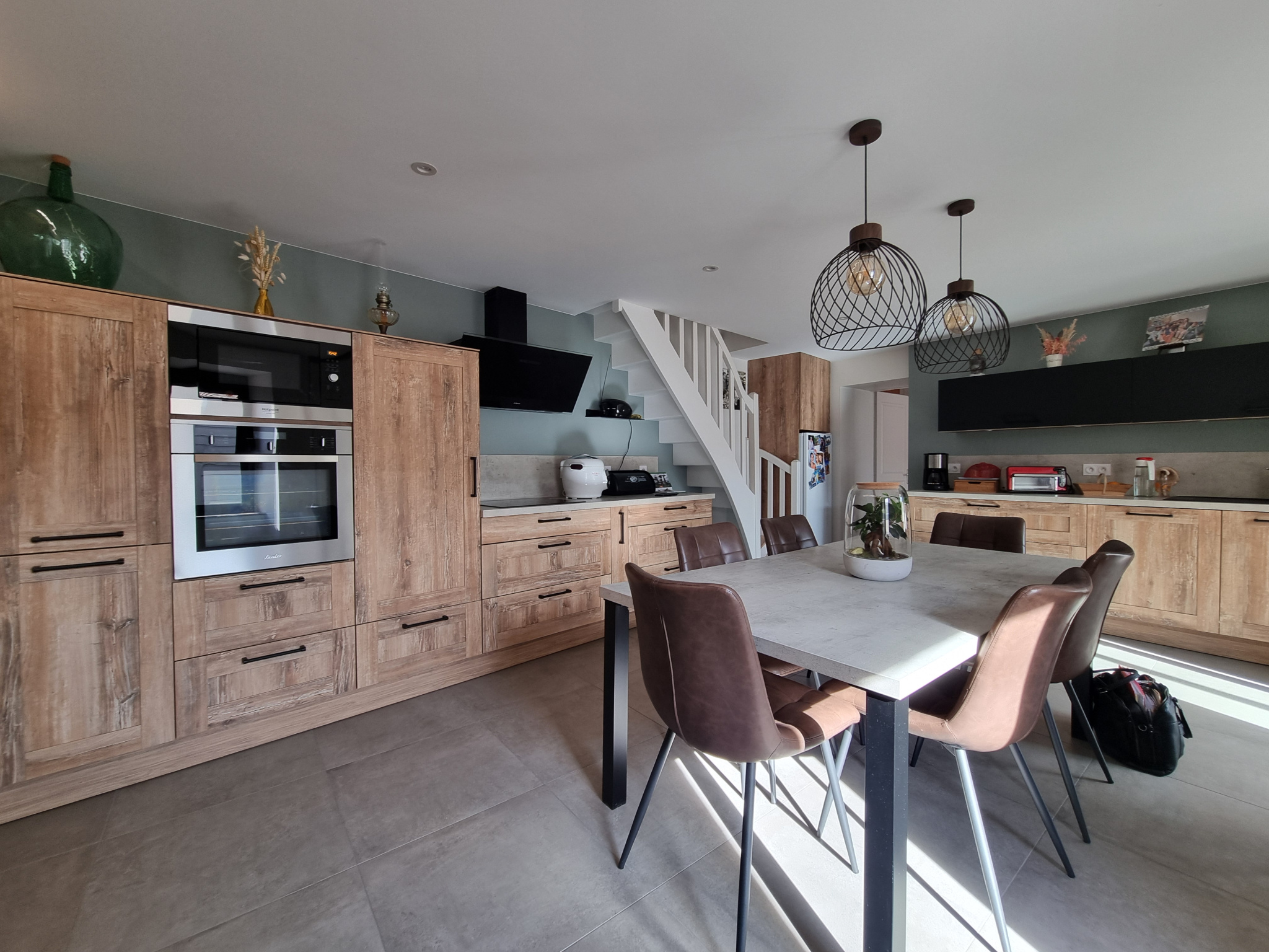 Calme et confort assurés pour cette charmante maison située