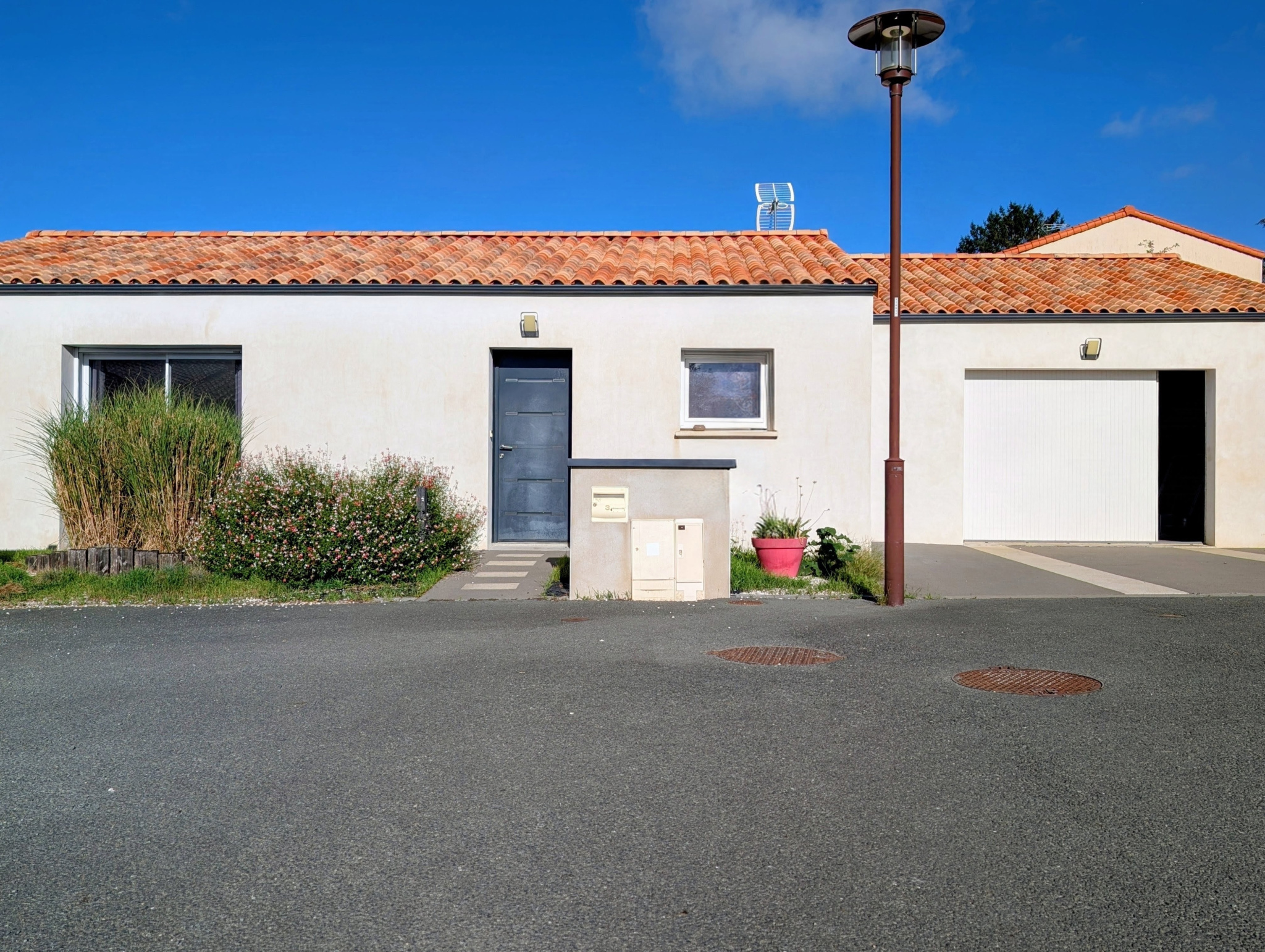 Plain pied 2 chambres avec terrain et garage