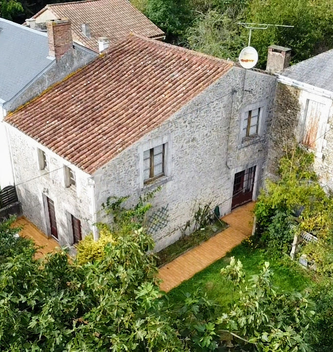 Maison en pierre familiale