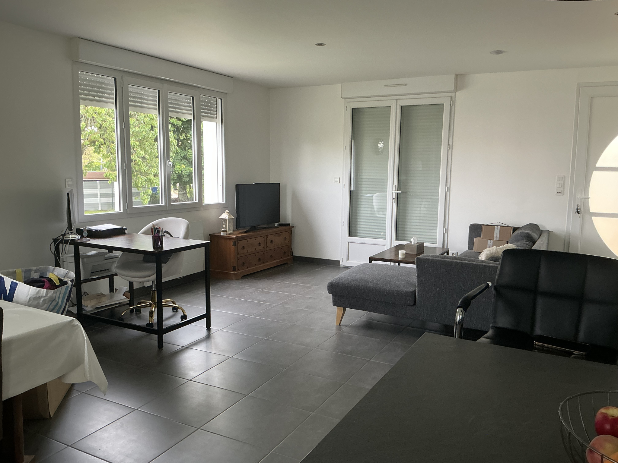 SAINT-MARTIN DE FRAIGNEAU , Grand appartement avec terrain d