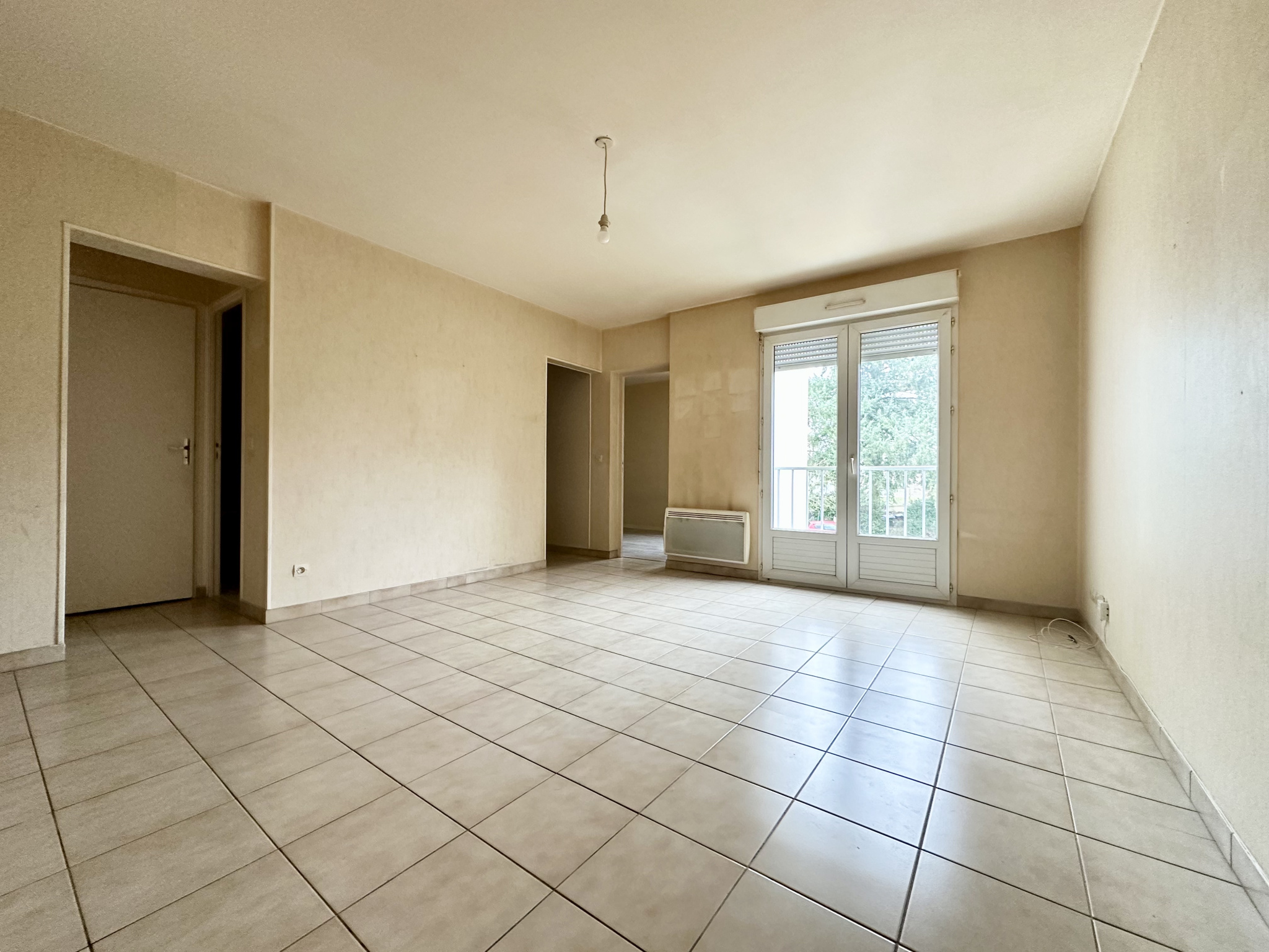 A LOUER - T2 avec place de parking à TOURNAN EN BRIE