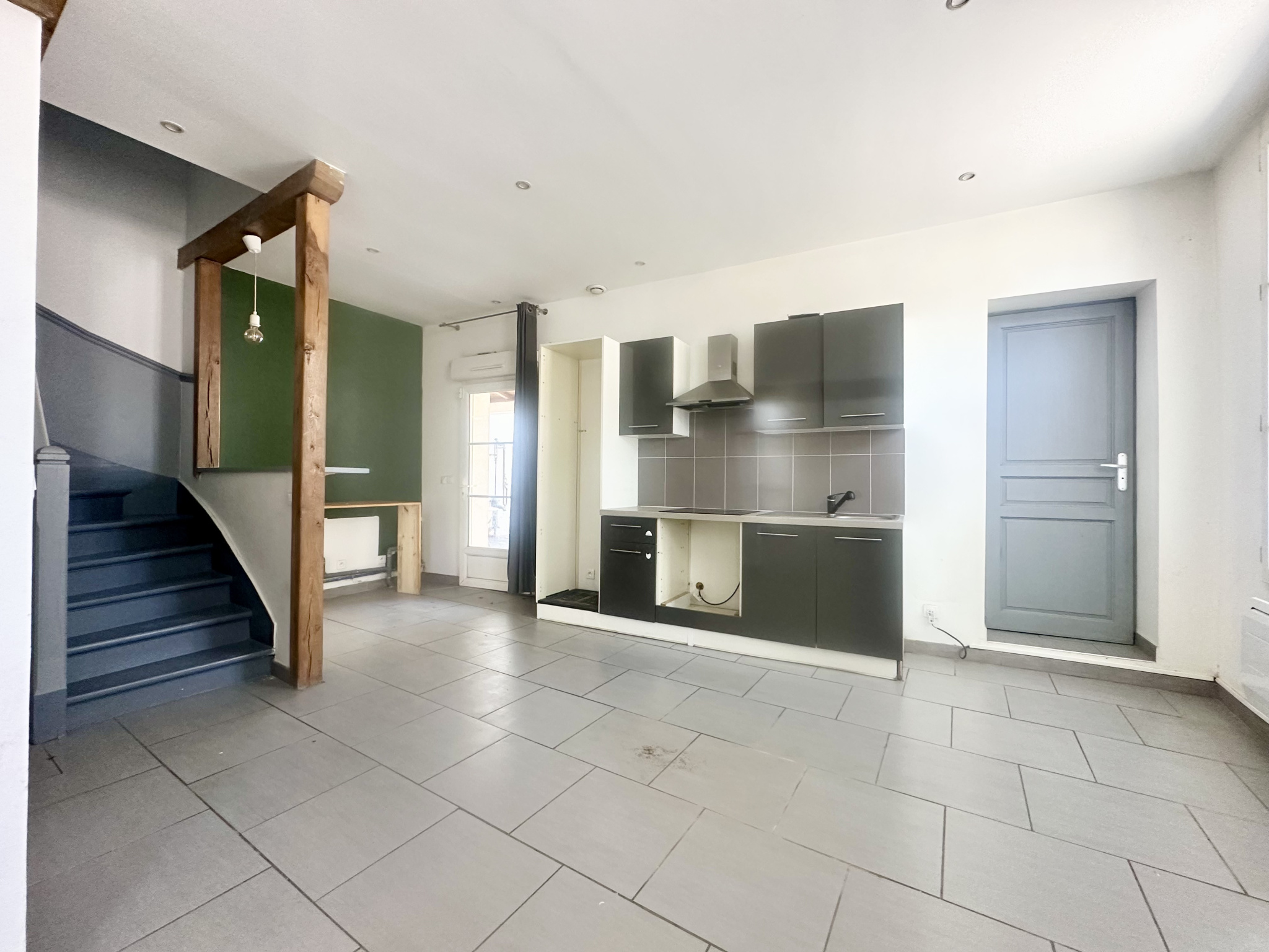 Maison avec jardin et potentiel d'agrandissement à vendre à