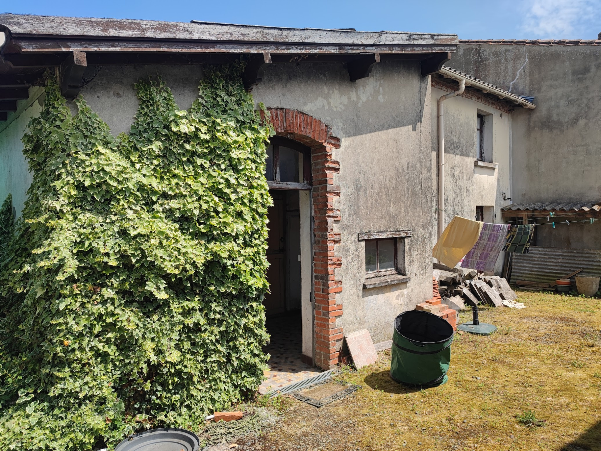 Maison de 116 M2 à rénover dans le bourg de Saint Fulgent