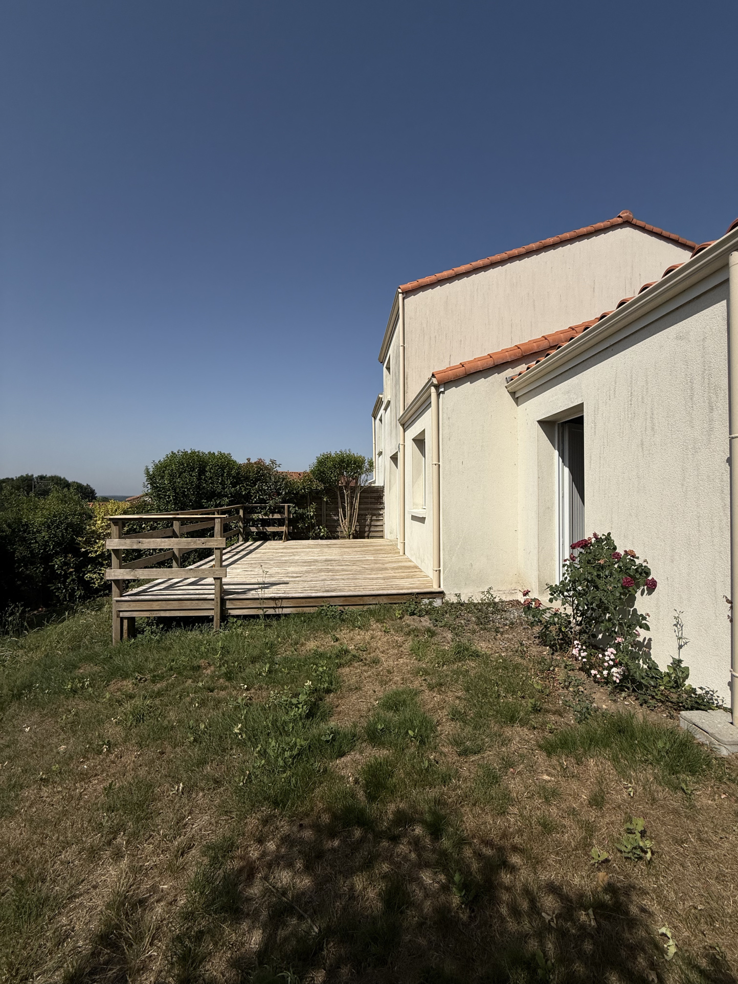 À LOUER   MAISON 3 CHAMBRES AVEC JARDIN   LES HERBIERS
