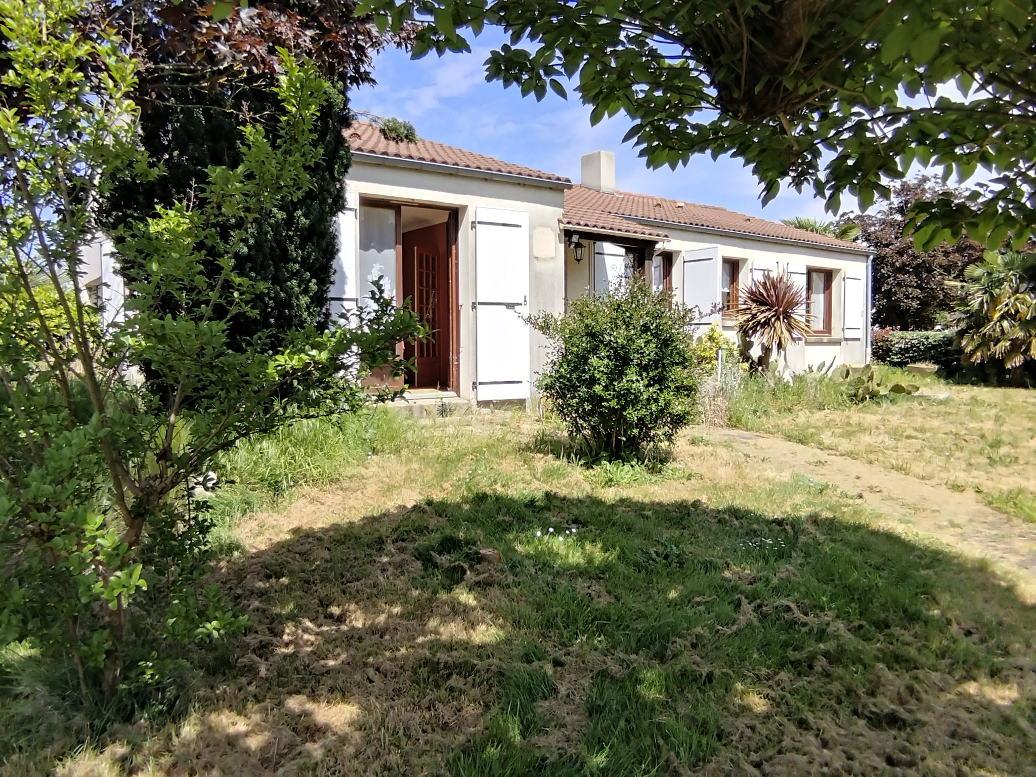 Pavillon de plain pied à rénover en campagne