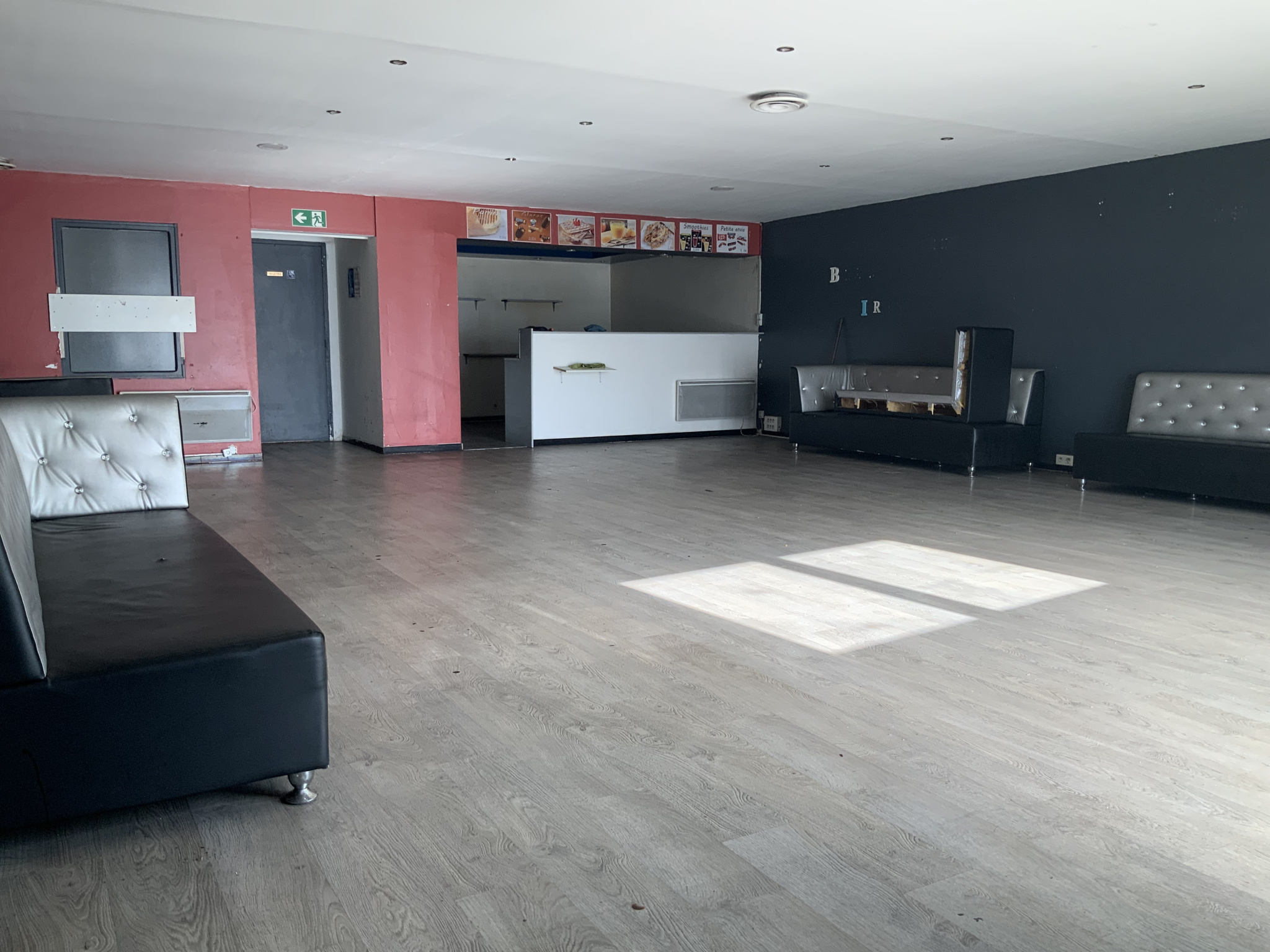 Ensemble immobilier R+1 à usage professionnel