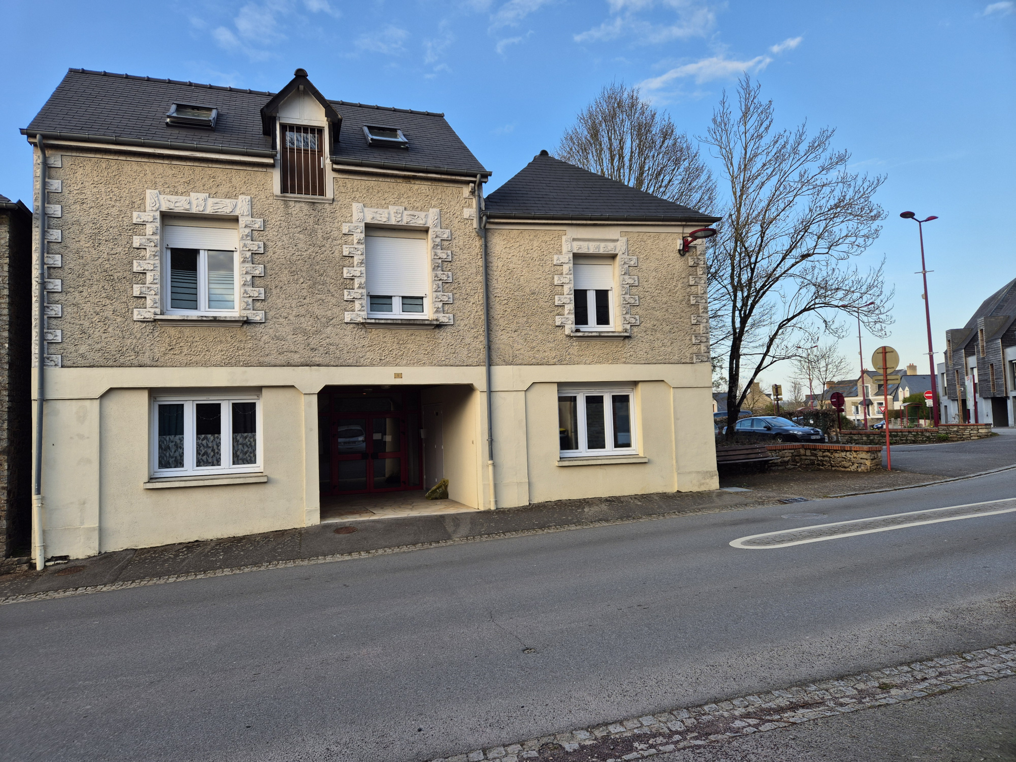 Immeuble de rapport 5 appartements Bourg-des-Comptes