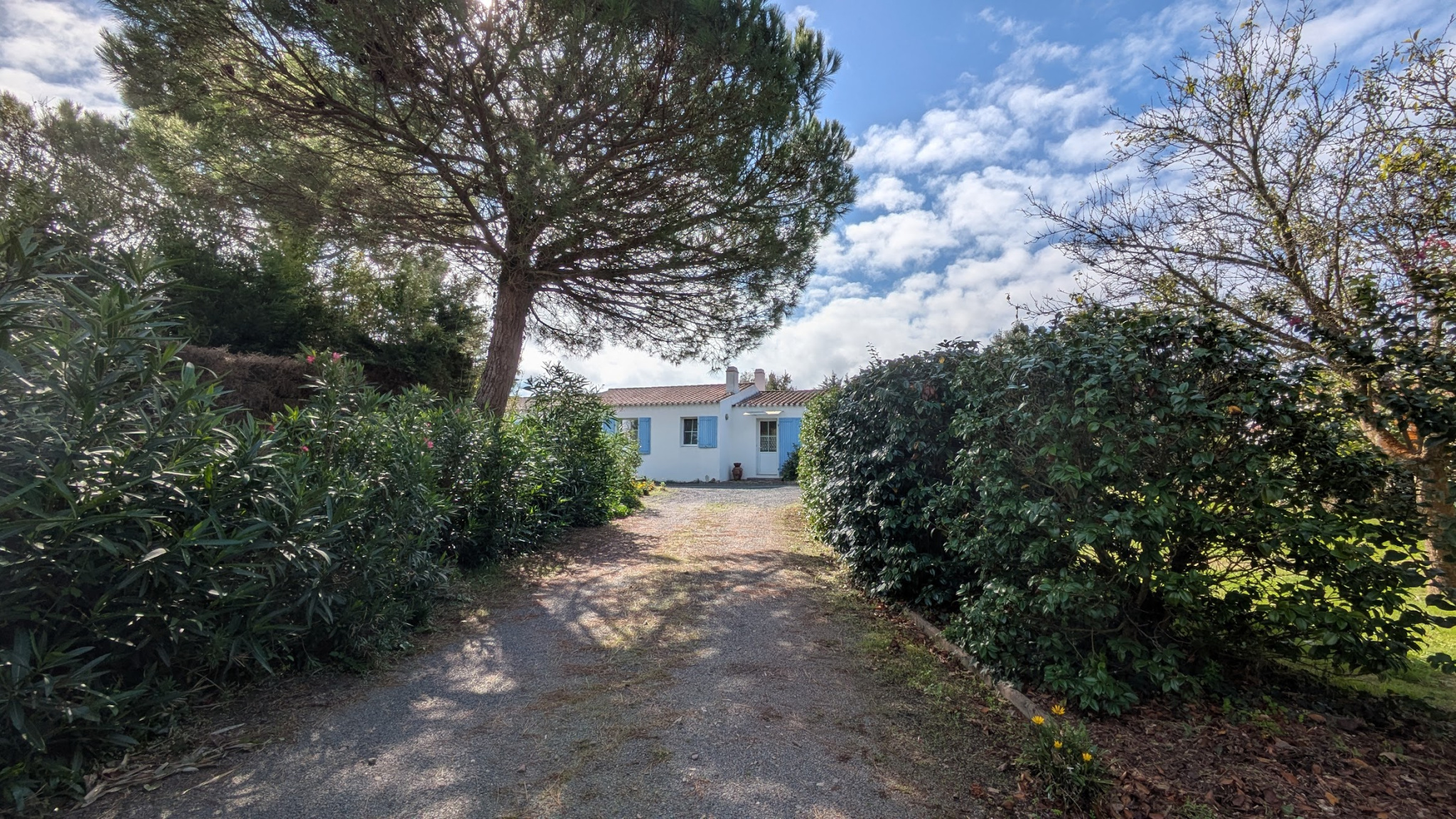 Grande maison dans un ecrin de verdure 85350 ile d'yeu