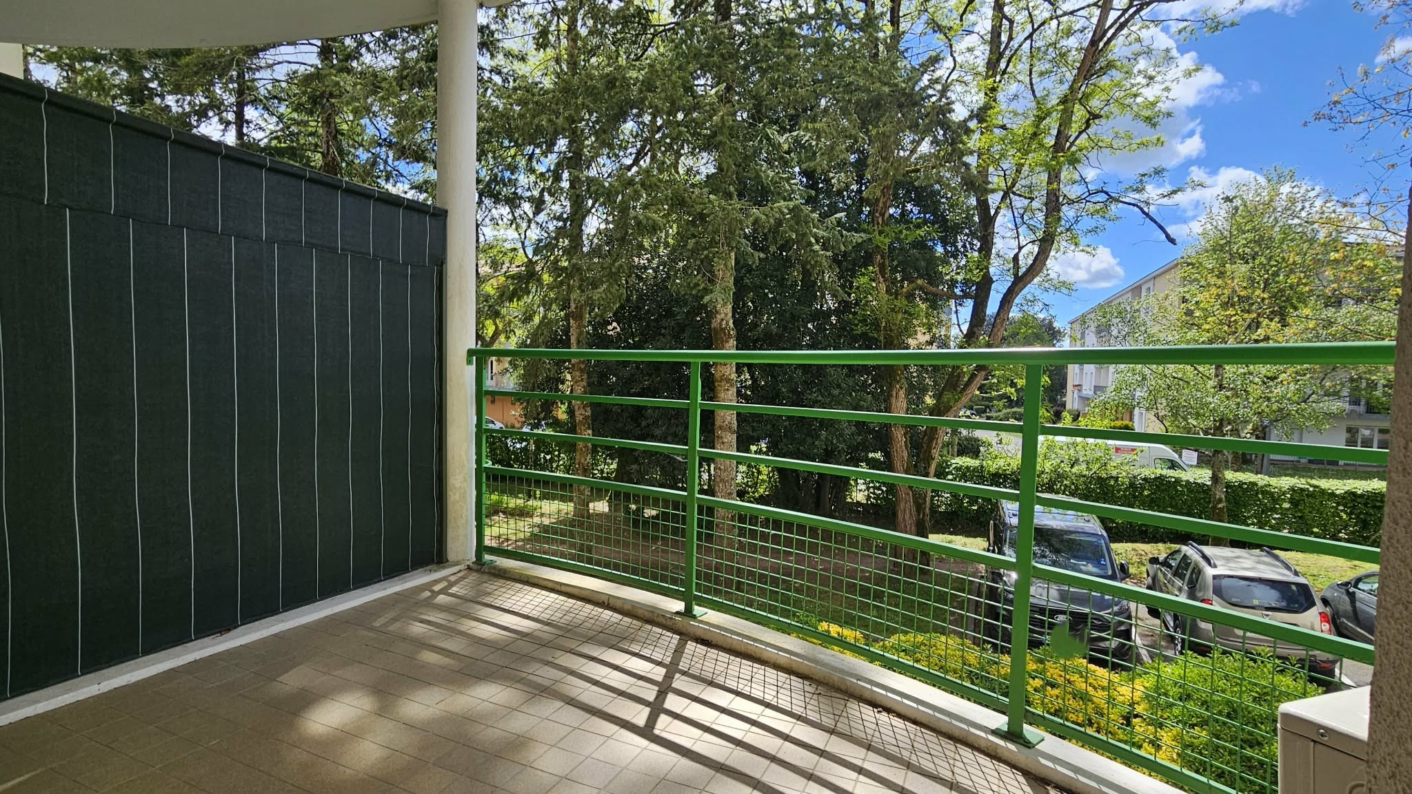 Appartement T3 en résidence seniors avec services et garage